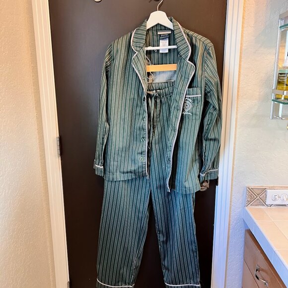 Warner Bros. Other - Harry Potter Official Slytherin Pajama Set in Excellent Condition